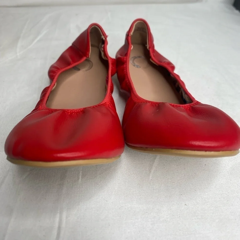 JOURNEE COLLECTION Womens Red Scrunch Style Lindy Round Toe Slip On Flats 8M